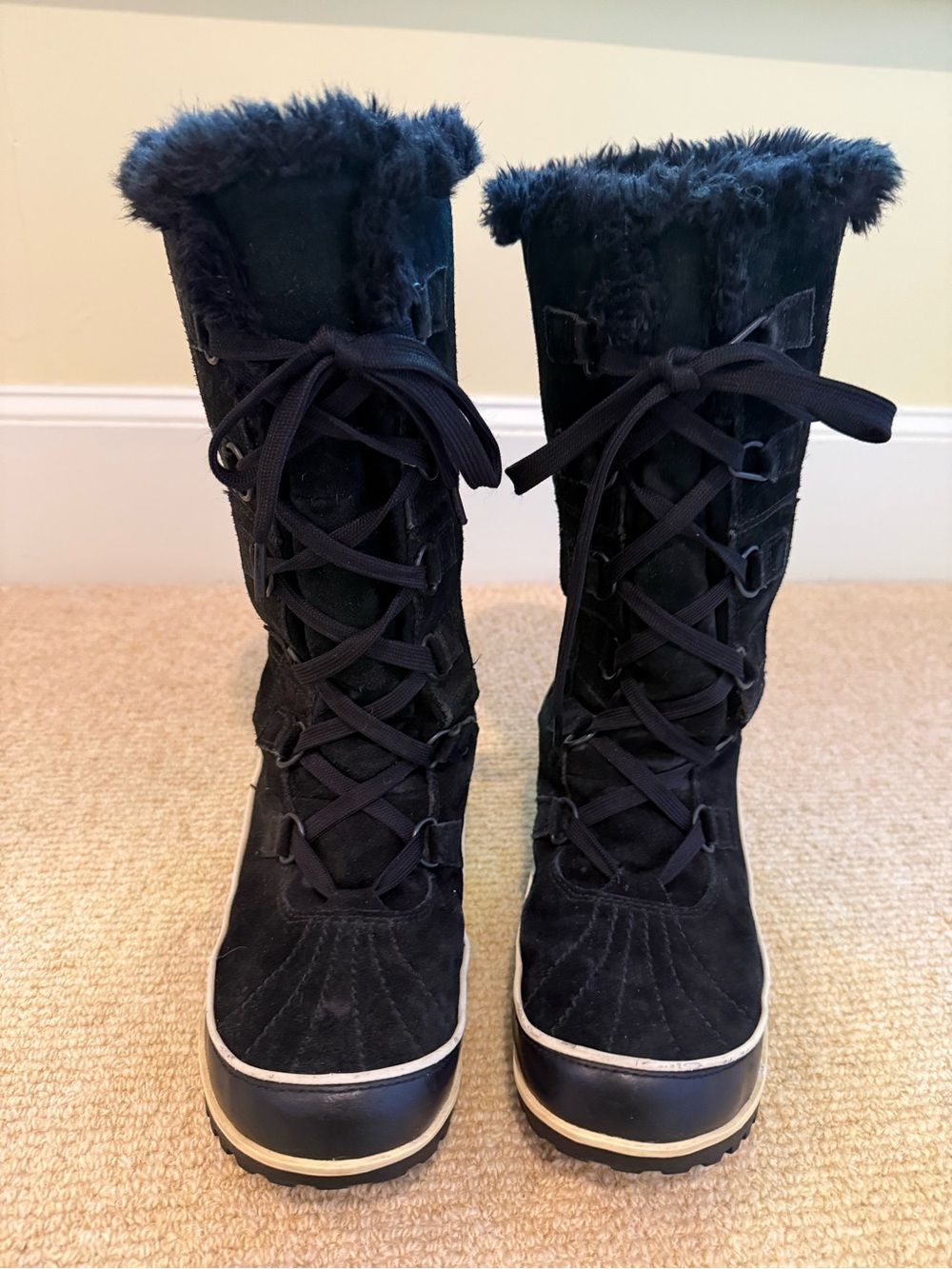Sorel Tivoli High Black Lace-Up lined Winter Boots - Women
